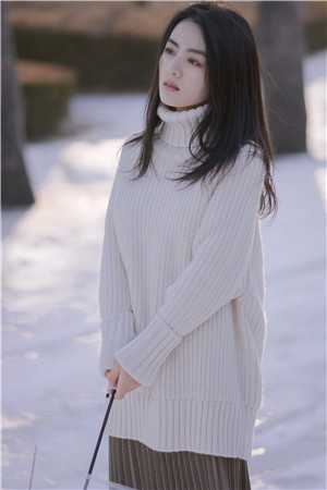 装穷妻子拍百万labubu送竹马儿子，却让女儿勤俭结局