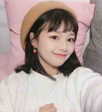 装穷妻子拍百万labubu送竹马儿子，却让女儿勤俭推荐