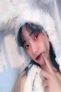 穿成炮灰女主后，引诱了疯批暴君小说免费阅读
