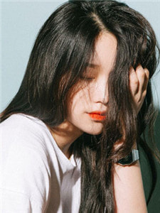 为军火库舔女主三年，她却当真了精品