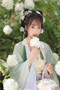 谈情说爱？攥紧军火库物资不香吗完整篇章