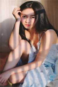 曾叹惜梨花灼灼无错版