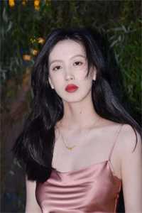 全本小说推荐炮灰穿越，我在大乾做当代皇帝