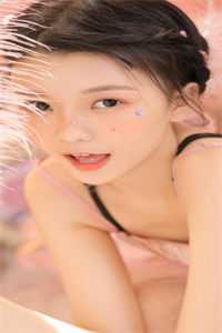 地震拒给婆婆派机后，去陪白月光的老公疯了在线