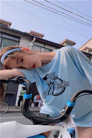 姐姐大出血时，爸爸在陪继母度蜜月无删减版
