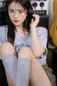 穿成炮灰女主后，引诱了疯批暴君权明赫沈毓灵大结局