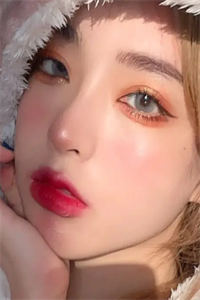 穿成炮灰女主后，引诱了疯批暴君全文免费阅读