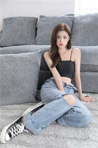 装穷妻子拍百万labubu送竹马儿子，却让女儿勤俭好书