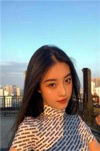 穿成炮灰女主后，引诱了疯批暴君权明赫沈毓灵