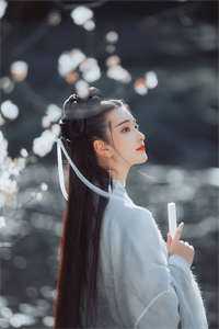 浮生如露情如尘精彩