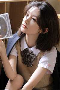 表姑娘进错房，被疯批权臣强夺了短篇