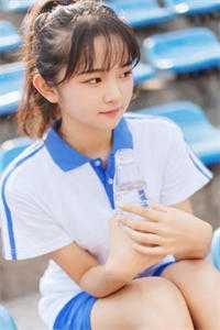 绑定绿茶上位系统后，我攻略了京圈太子爷全家无删版