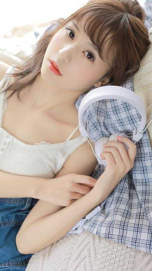 我在云巅碎成你无删版