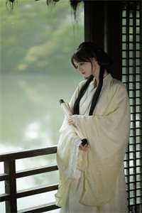 穿成宫廷保姆，我卷成最强帝师异常火爆