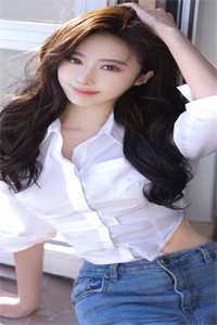 逃出囚笼归来，她将世子踢下神坛目录