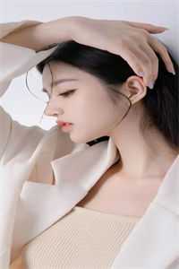 先帝才人守孝三年期满，皇帝要双后并立新上热文