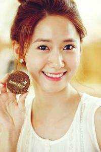 逃出囚笼归来，她将世子踢下神坛免费