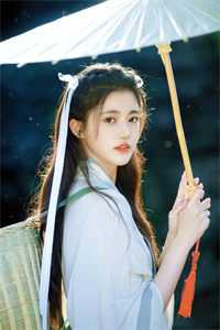 因为看时间被扣工资后，女老板悔疯了全文章节