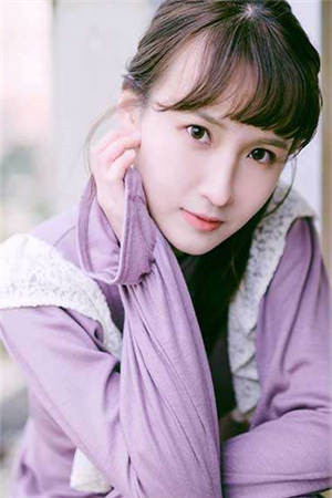 血色钟情异常火爆