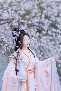 前女友欠我200块，她死后我追债追到地府！傅言川沈依依全文+免费