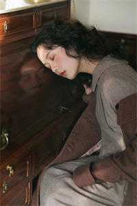 因为看时间被扣工资后，女老板悔疯了免费阅读