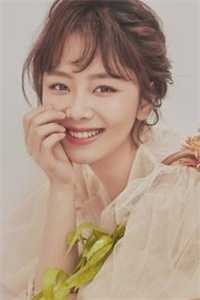 打工人被财阀千金缠上后，爆红了异常火爆