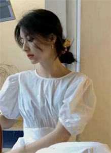 用预测之术扶三公主称帝，抛弃我的长公主后悔了后续+结局