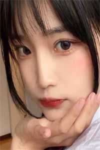 逃出囚笼归来，她将世子踢下神坛已完结