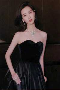 轻轻别离全文章节