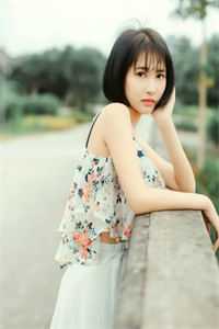 她是眼底的一颗沙热门