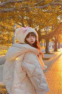 将军要抬大肚子女副将为平妻，重生后废物美人大度让贤爽文