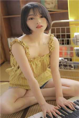 女友为竹马扮兔女郎，我转身和青梅结婚后续