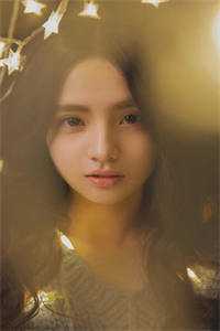 逃出囚笼归来，她将世子踢下神坛爽文