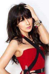 军区大院来了个娇滴滴的资本家小姐章节