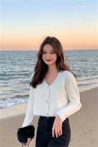 死后三年，全家想在直播间打我的脸最后结局