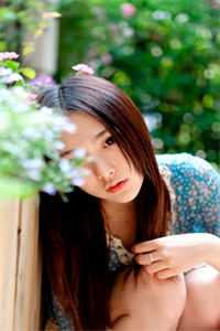 绝美路人甲女配被男主小叔亲哭了全文+免费
