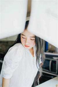 重生八零：我把回城机会让给未婚夫天降在线