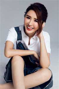 表姑娘进错房，被疯批权臣强夺了无广告