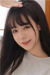 风轻拂他落寞眼眸爆火全网