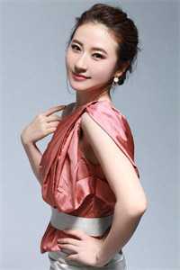 表姑娘进错房，被疯批权臣强夺了全文无删减