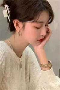 改嫁王府当富婆，夺他江山又如何小说免费阅读