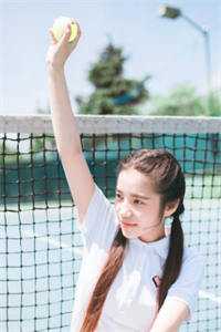 酒后误惹女总裁，冰山美人天天粘我精选